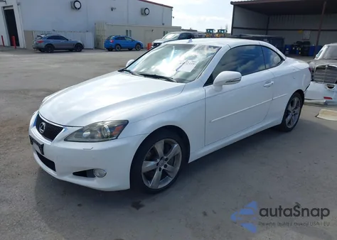 2011 Lexus Is 350C z USA, uszkodzony, nr VIN JTHFE2C25B2505364